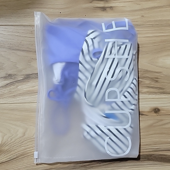 Cupshe Alana Striped Twist Halter One-Piece Swimsuit - Picture 9 of 9